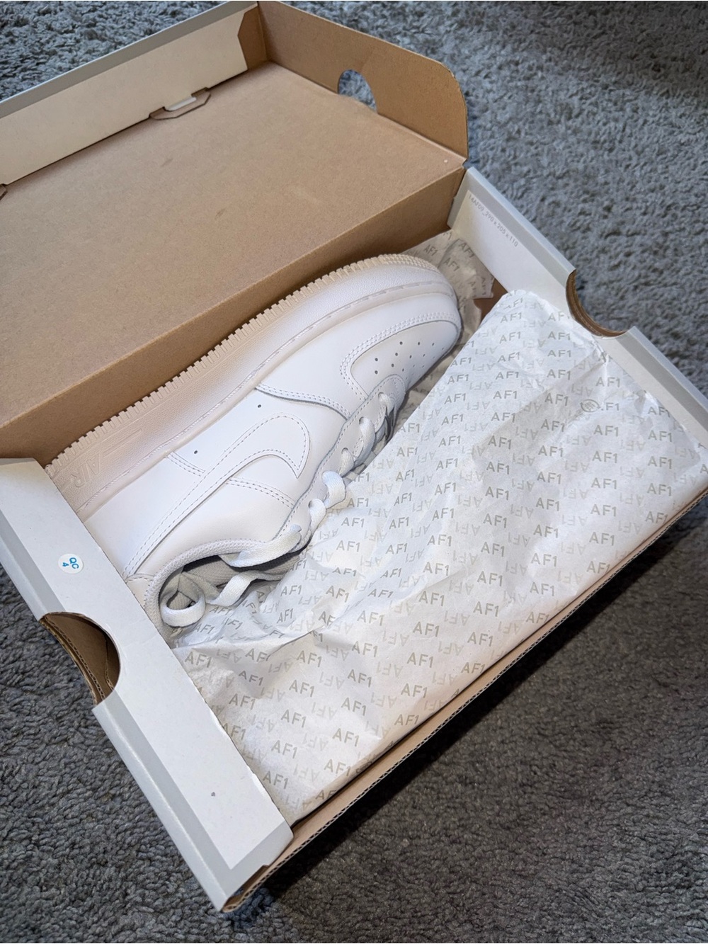 Nike Kids White Air Force 1 LE